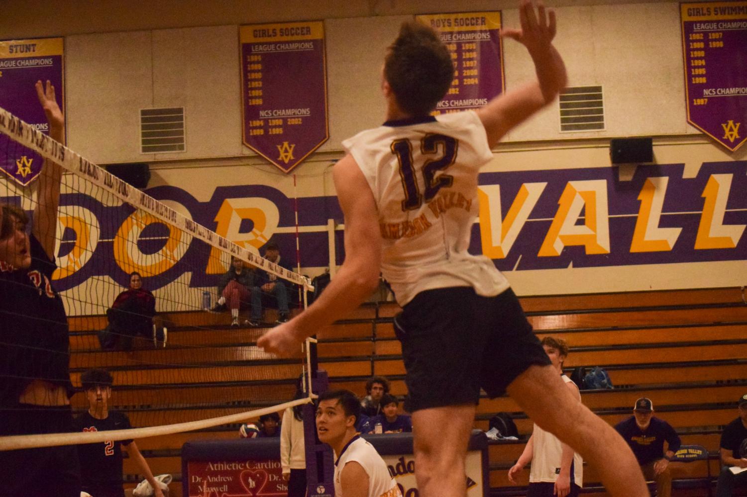 Boys Varsity Volleyball defeats Monte Vista High 3-0