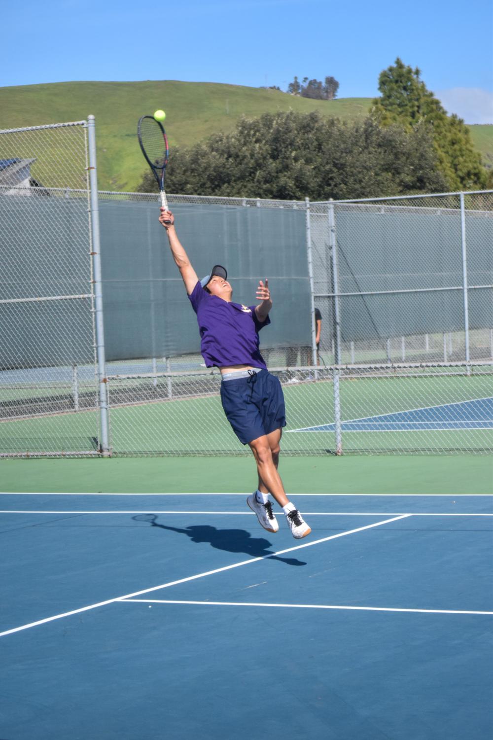 Boys Varsity Tennis defeats Washington High 5-2 in preparation for NCS.