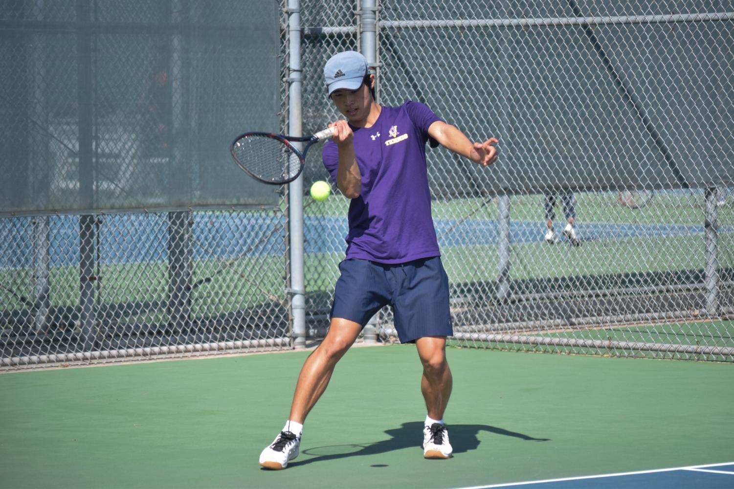 Boys Varsity Tennis defeats Washington High 5-2 in preparation for NCS.