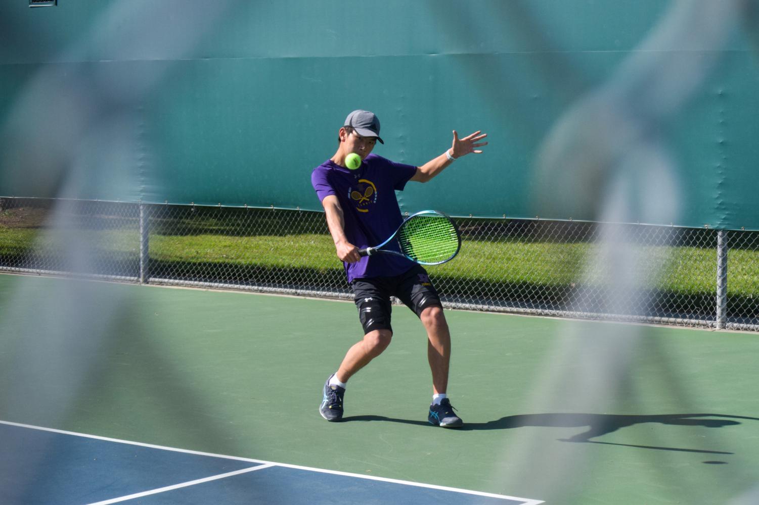 Boys Varsity Tennis defeats Washington High 5-2 in preparation for NCS.