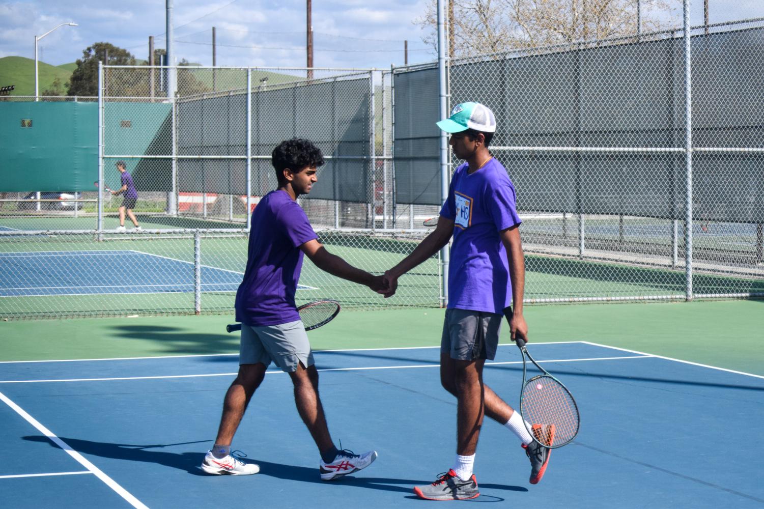 Boys Varsity Tennis defeats Washington High 5-2 in preparation for NCS.