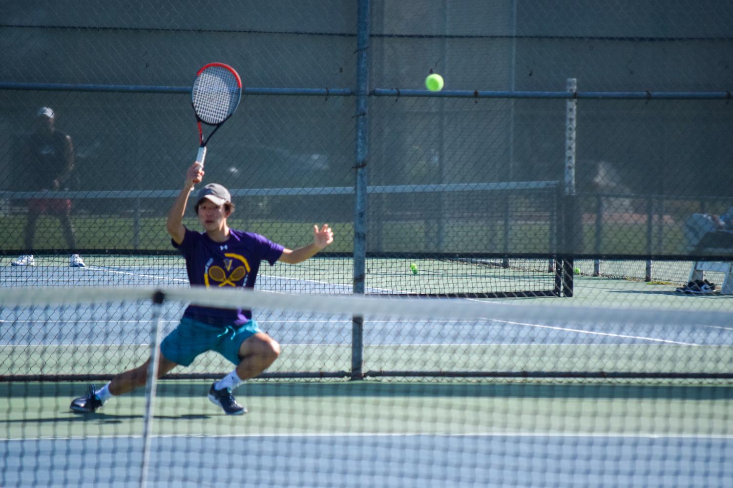 Boys Varsity Tennis defeats Washington High 5-2 in preparation for NCS.