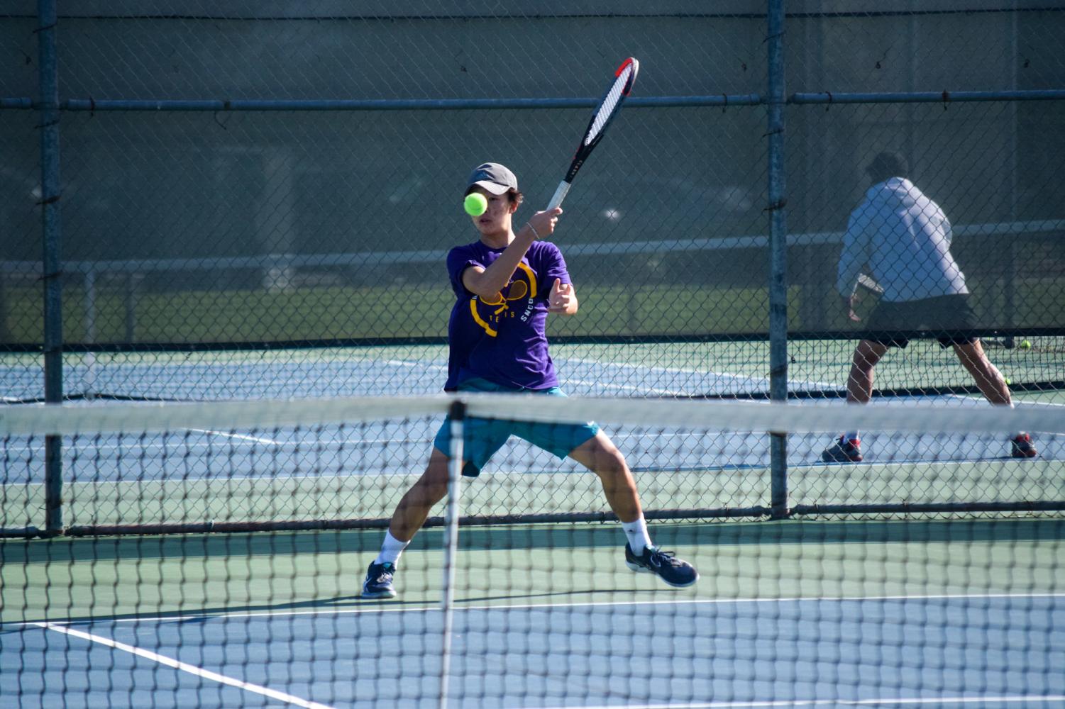 Boys Varsity Tennis defeats Washington High 5-2 in preparation for NCS.