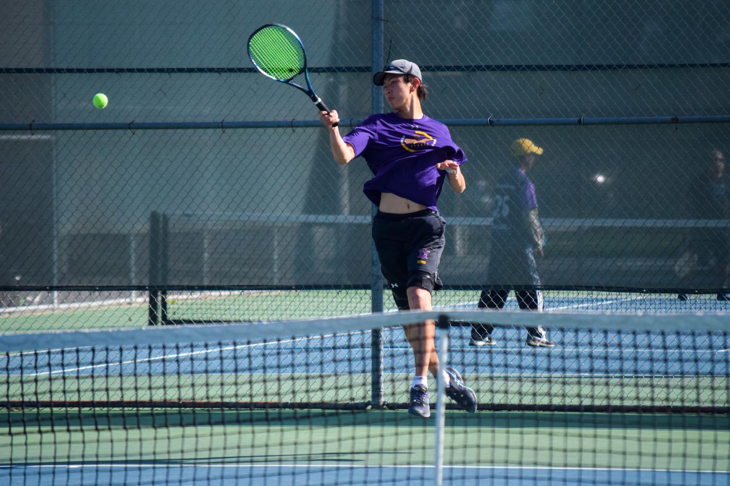 Boys Varsity Tennis defeats Washington High 5-2 in preparation for NCS.