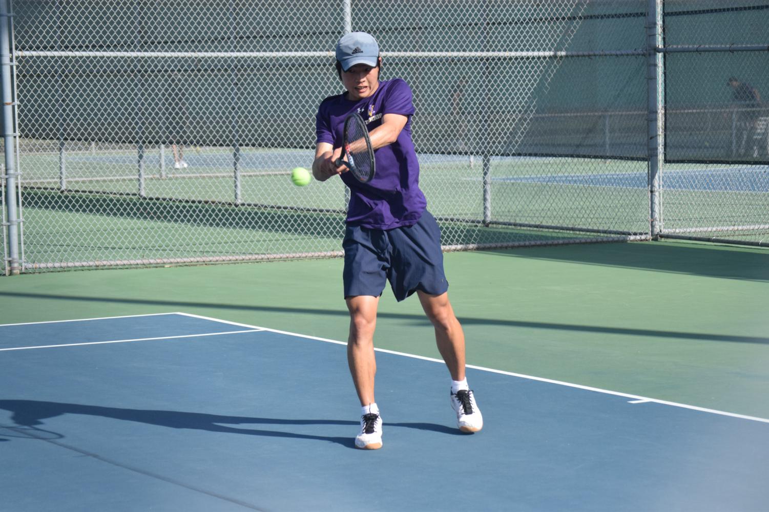 Boys Varsity Tennis defeats Washington High 5-2 in preparation for NCS.