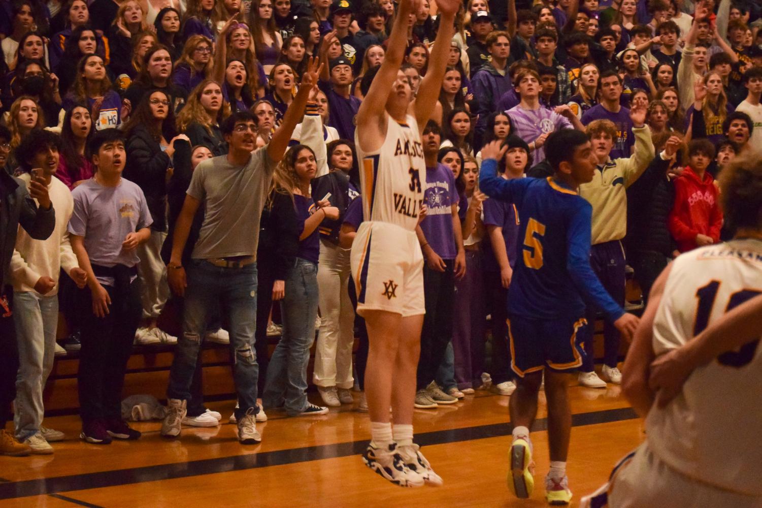 Boys Varsity Basketball defeats Foothill on Senior Night