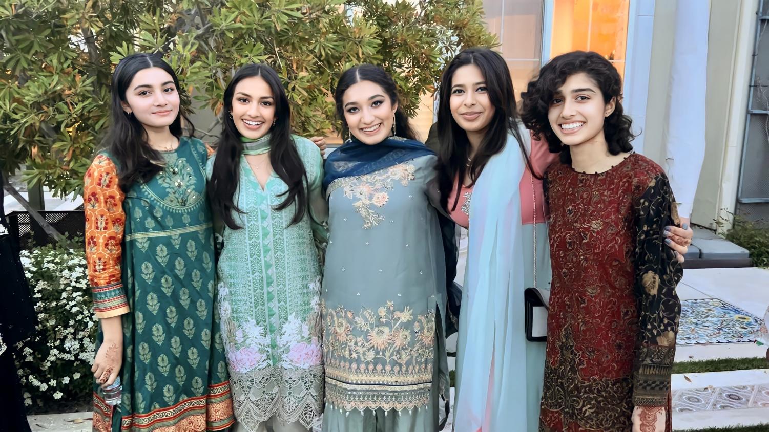 Finishing the fast: Muslim communities around the world celebrate Eid-al-Fitr