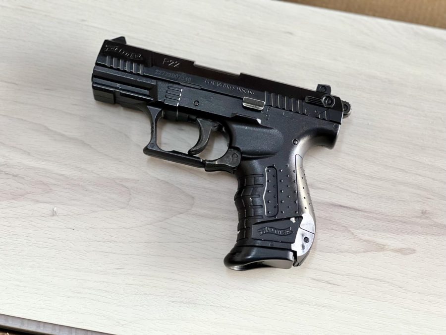 Authorities have confirmed that the weapon used to commit the crime was a handgun (recovered near the Home Depot). 