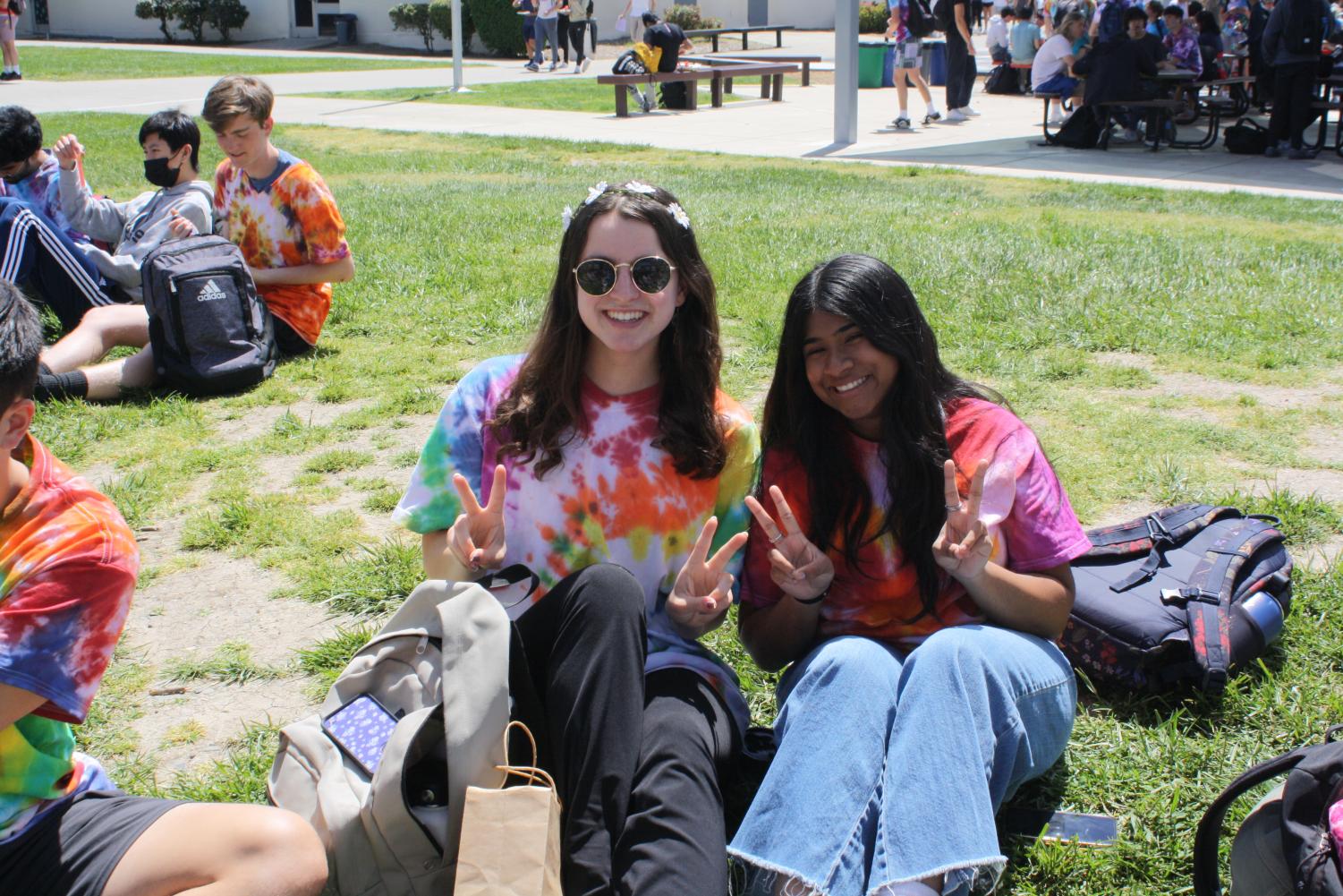 Juniors celebrate Hippie Day during lunch