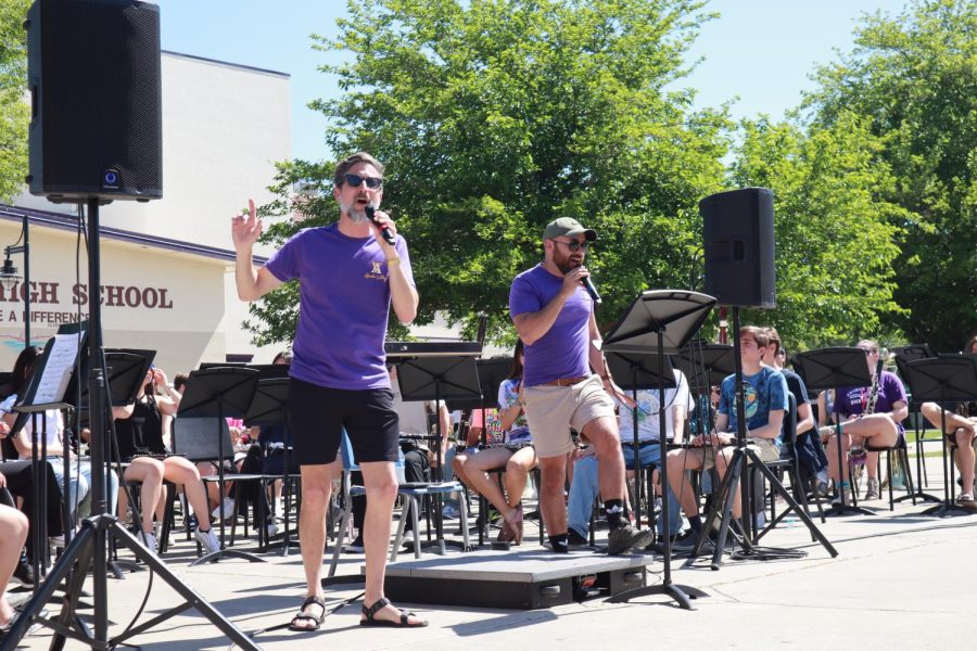 AV Band directors Jonathan Grantham and Edwin Cordoba perform the song "I Wanna Dance with Somebody" by Whitney Houston karaoke style.