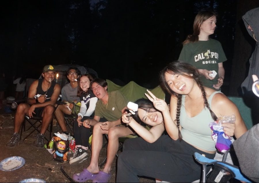 Making s’mores in front of the campfire, seniors were able to enjoy a variety of activities as they make the most out of a weekend along with senior ditch day (Photo provided by Ritika Ghosh).