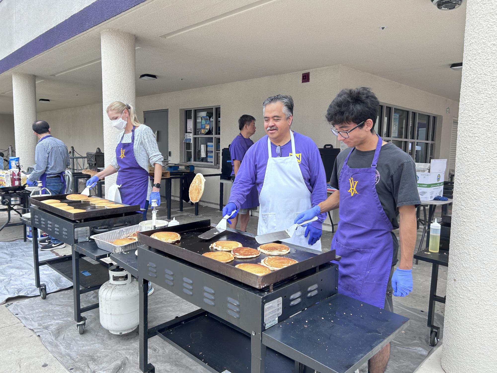 Through photos: Alums, students, and staff enjoy a pancake breakfast at Amador