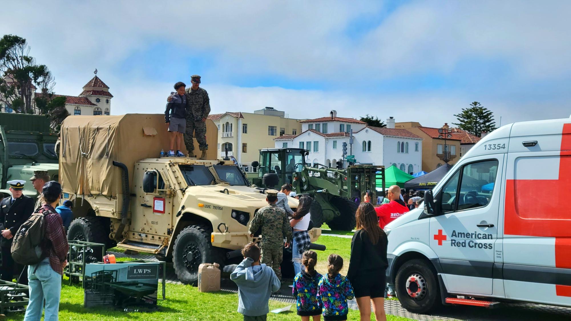 Fleet Week Airshow: Red, white, and blue painted over San Francisco