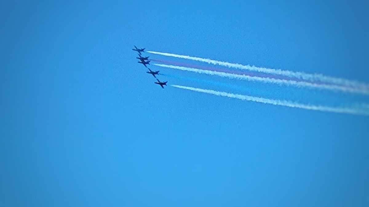The Patriot Jet Team colored the skies over San Francisco in red, white, and blue, but to also honor Dianne Feinstein. 