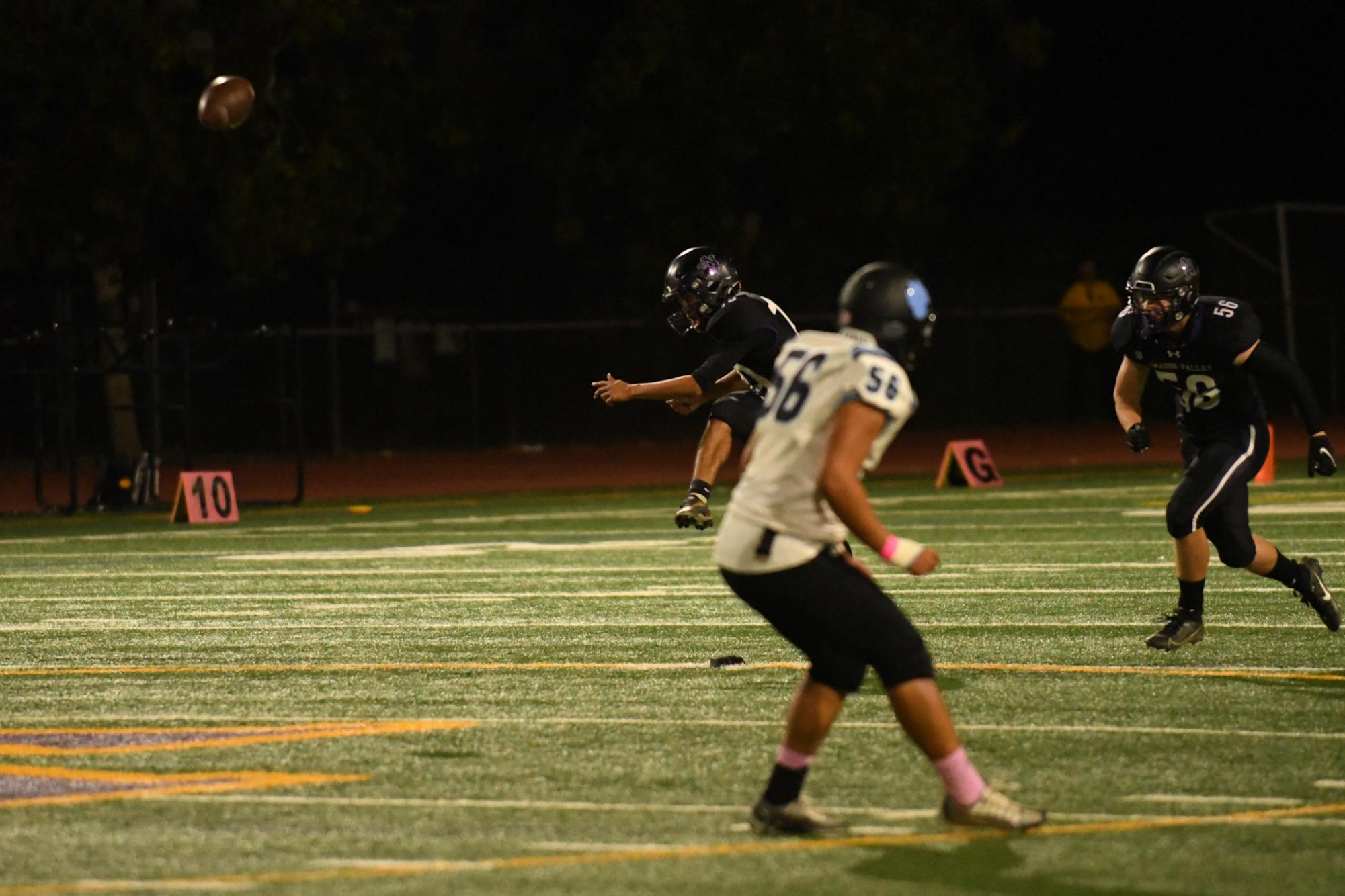 Pink out game: Dons take down Dougherty Valley 70-0 on senior night