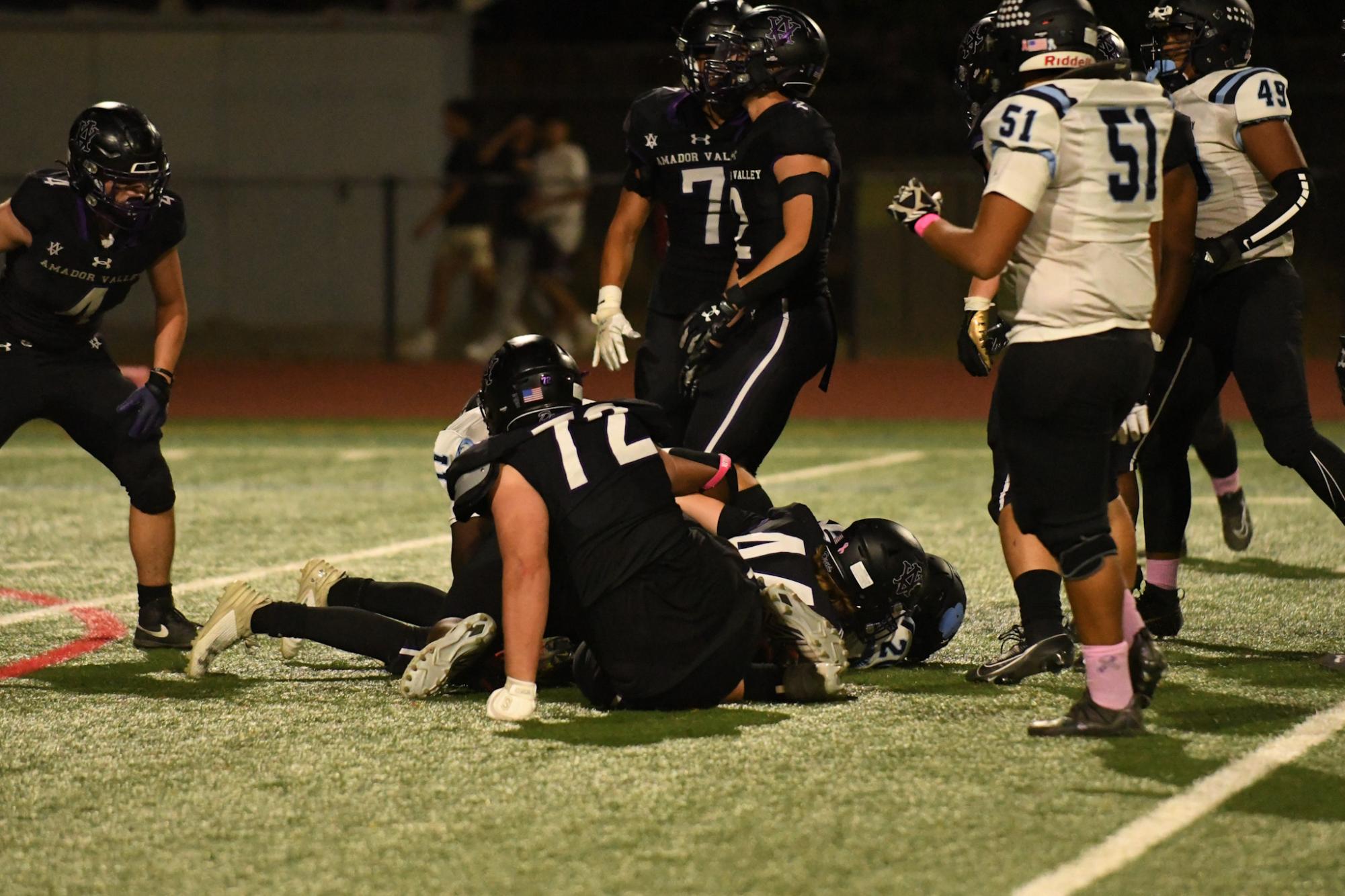 Pink out game: Dons take down Dougherty Valley 70-0 on senior night