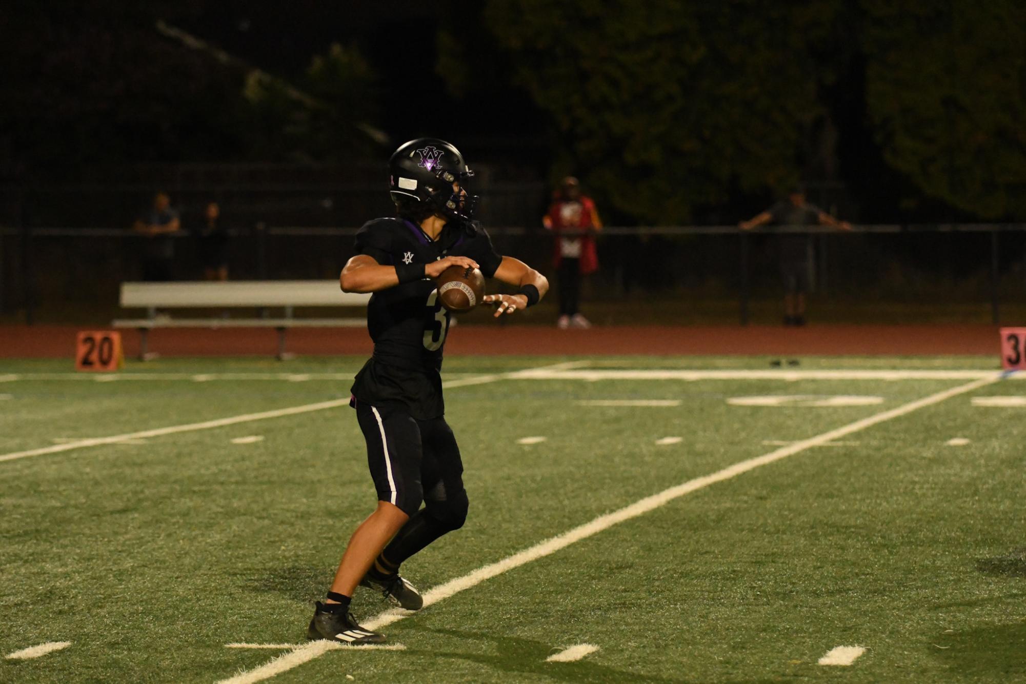Pink out game: Dons take down Dougherty Valley 70-0 on senior night