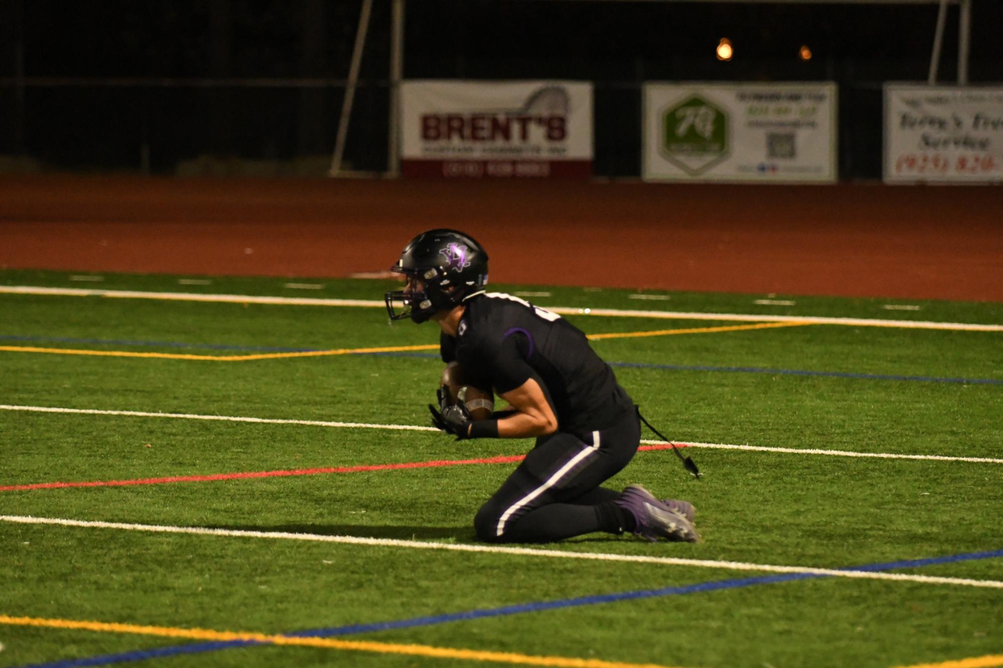 Pink out game: Dons take down Dougherty Valley 70-0 on senior night