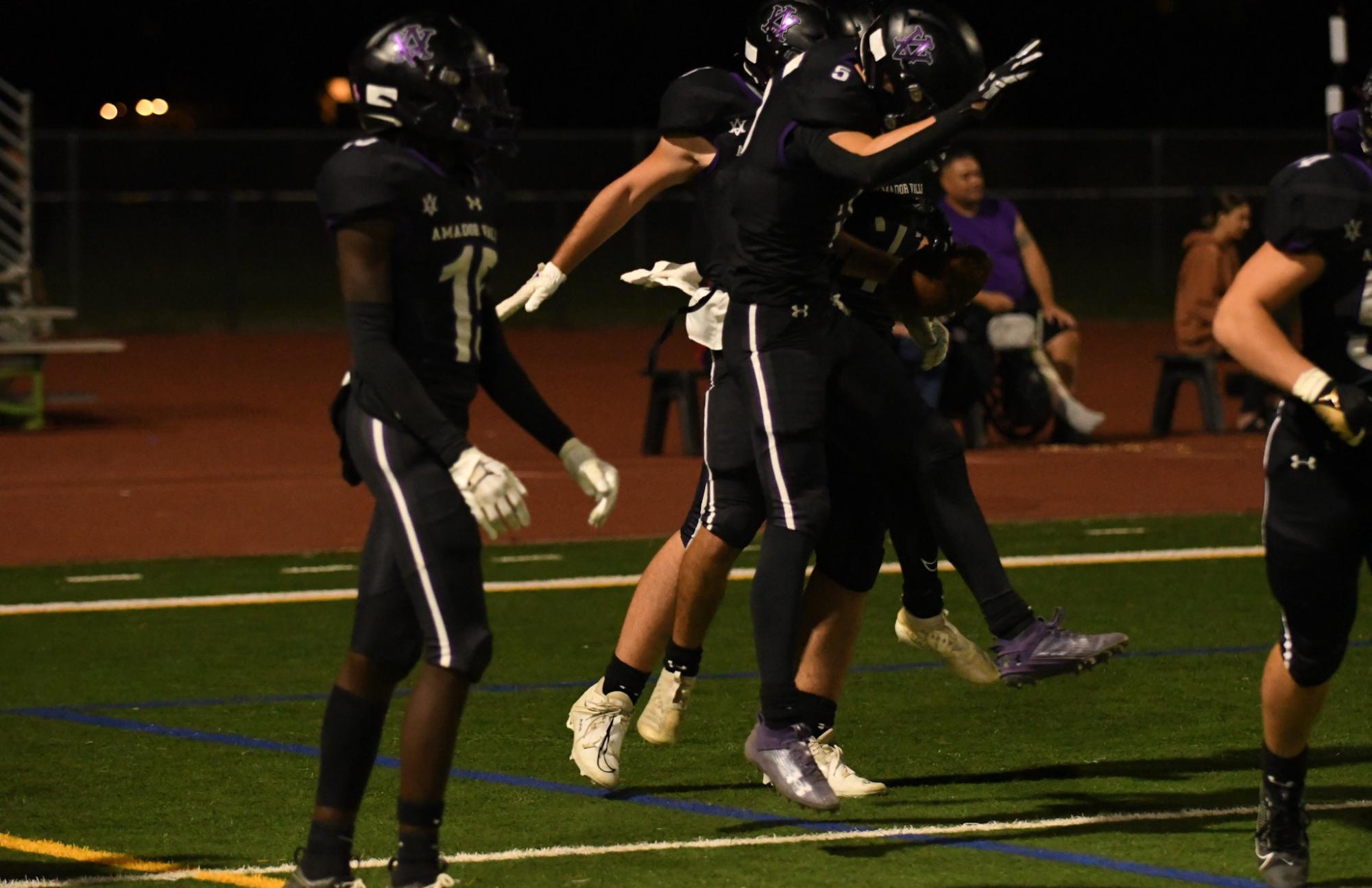 Pink out game: Dons take down Dougherty Valley 70-0 on senior night