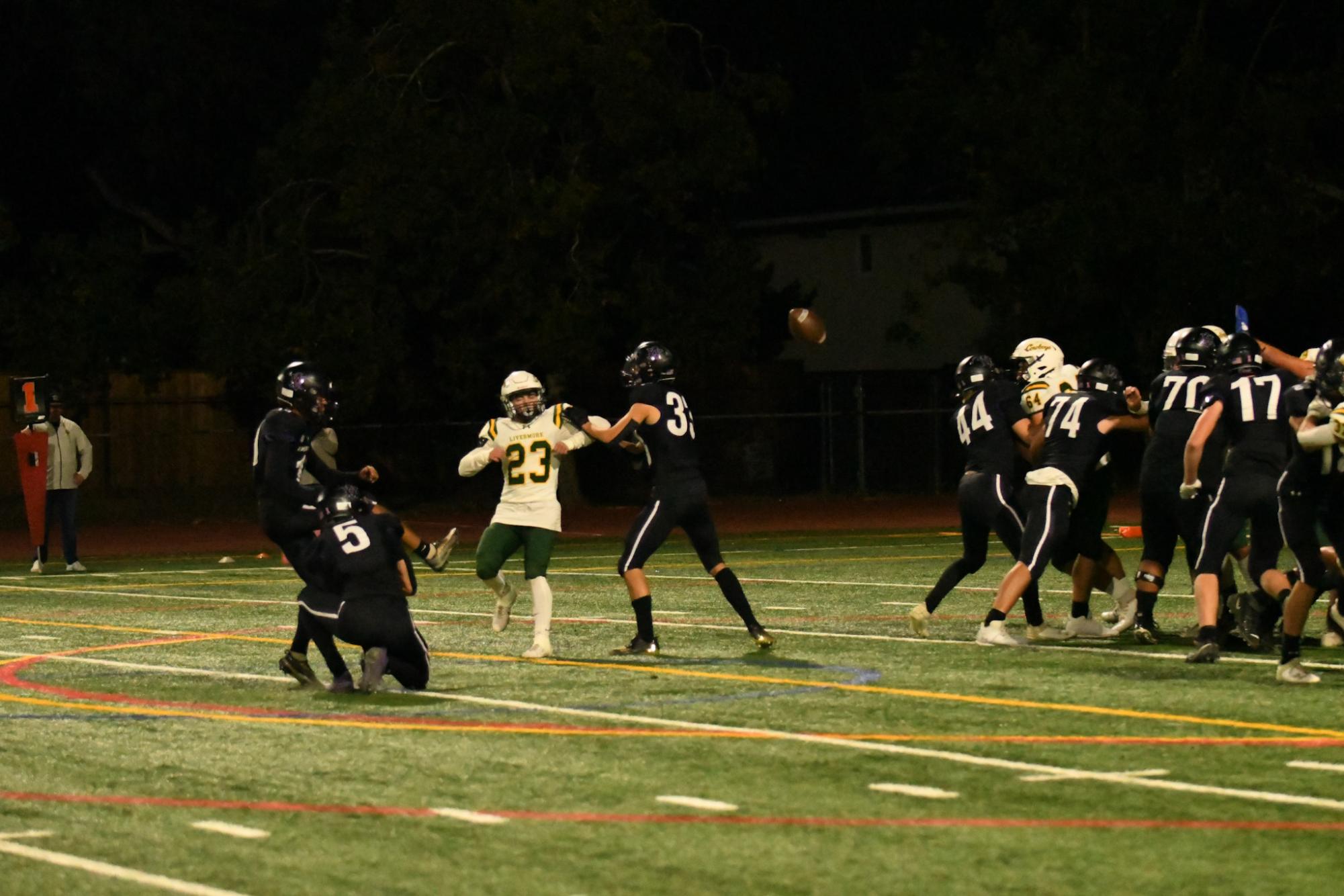 Amador Valley Football defeats Livermore High 42-7 to continue winning streak