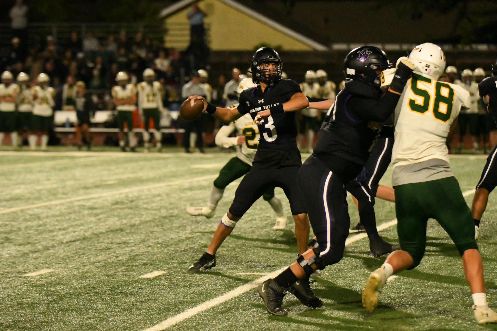 Amador Valley Football defeats Livermore High 42-7 to continue winning streak
