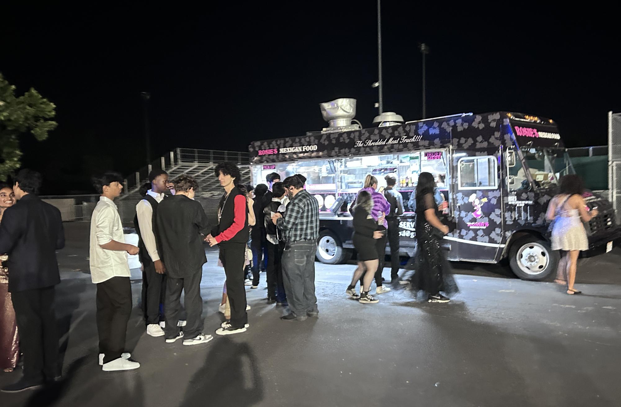 Students dance the night away at annual Homecoming Dance