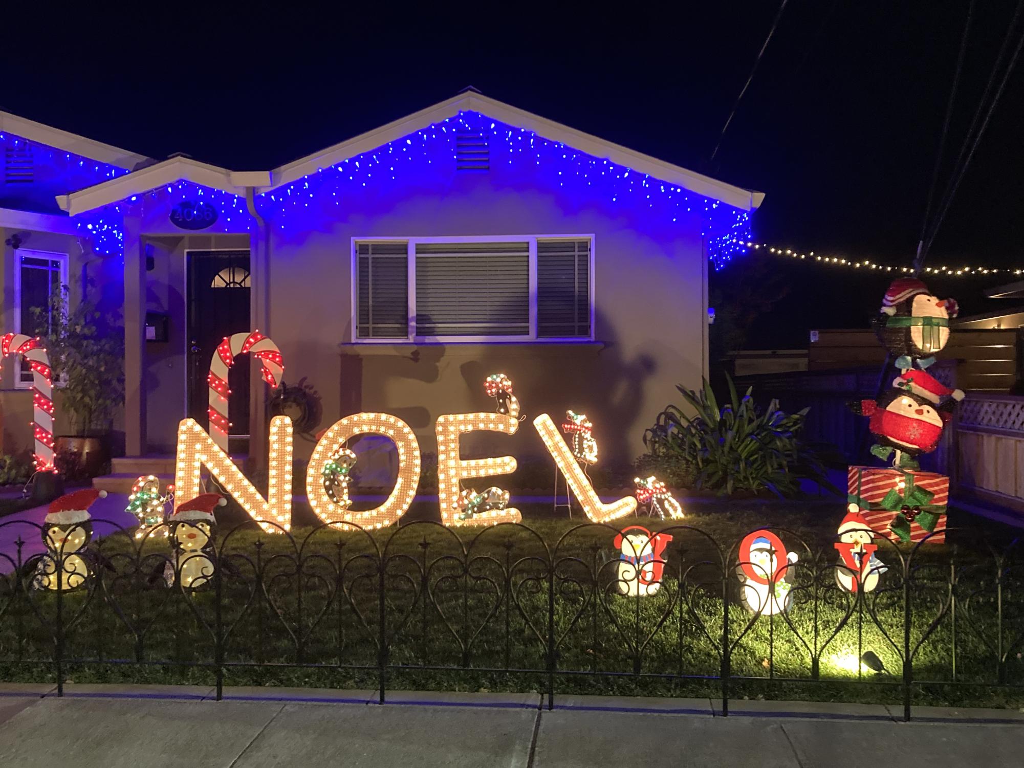 Sightseeing the town: Christmas lights around Pleasanton