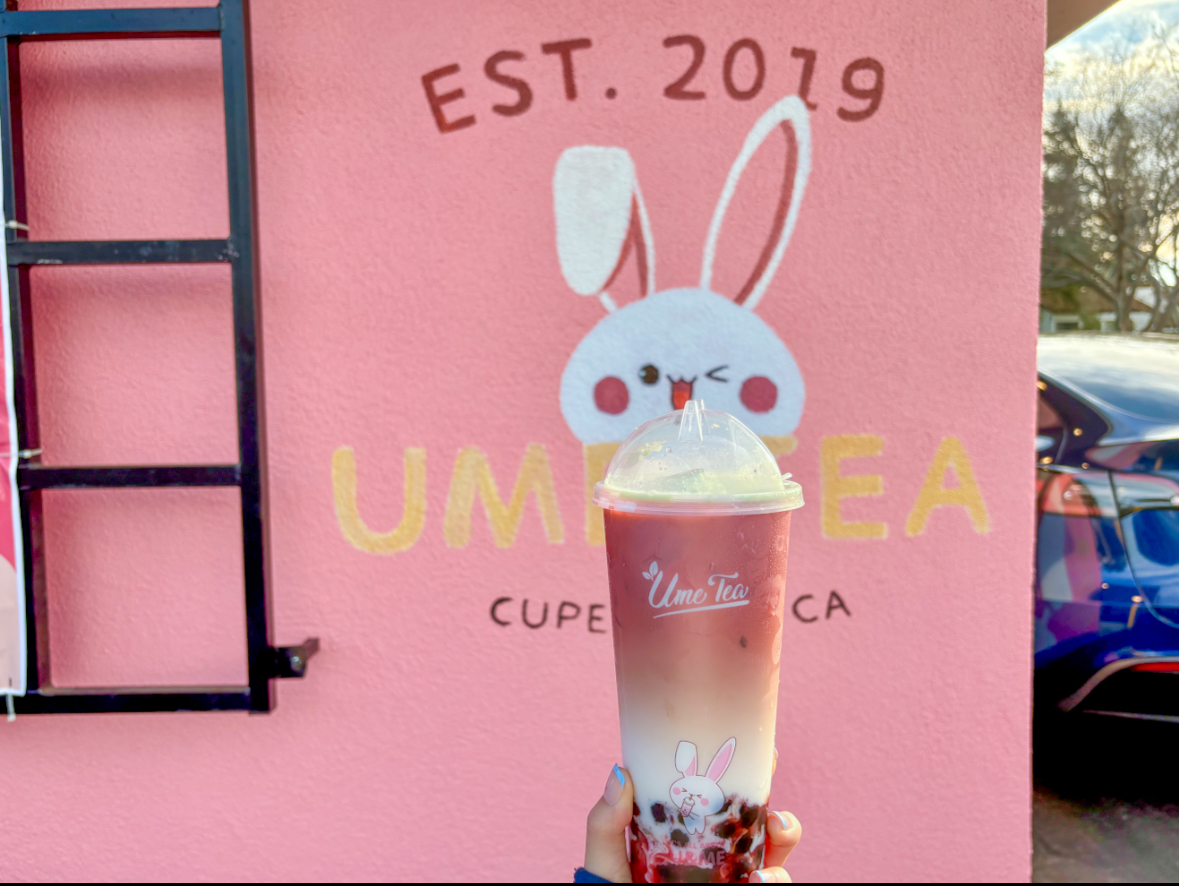 The Strawberry Milk Tea with Matcha delivers a refreshing sweet taste and a lovely pink color. 