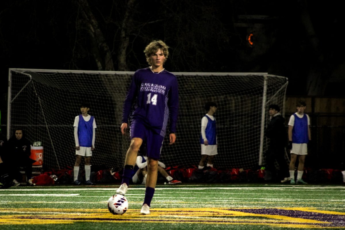 Striker Henry Beatty ('25) plans his next move after Dublin's only goal. 