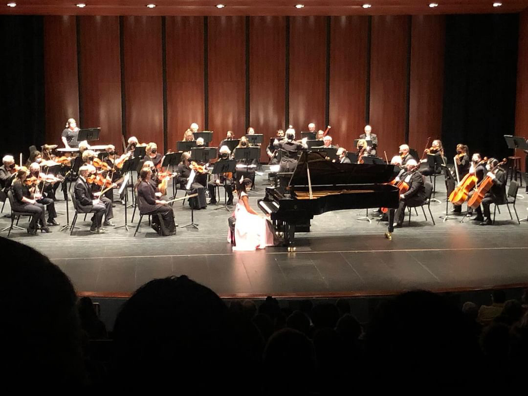 Celicia Thendean ('26) explores the world through music