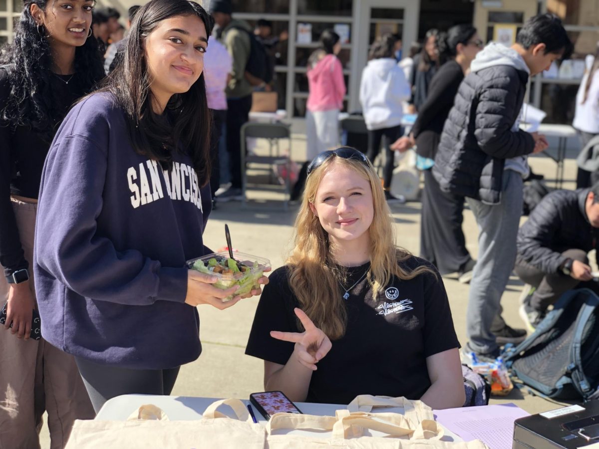 Tote bags are popular among Amador students, and the club fair was no different with several stands selling tote bags. 