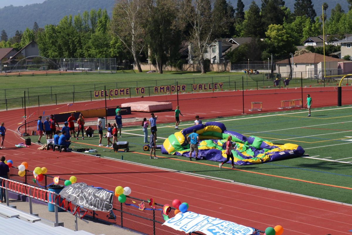 Leadership students and game participants spent the morning setting up and preparing for the rally.