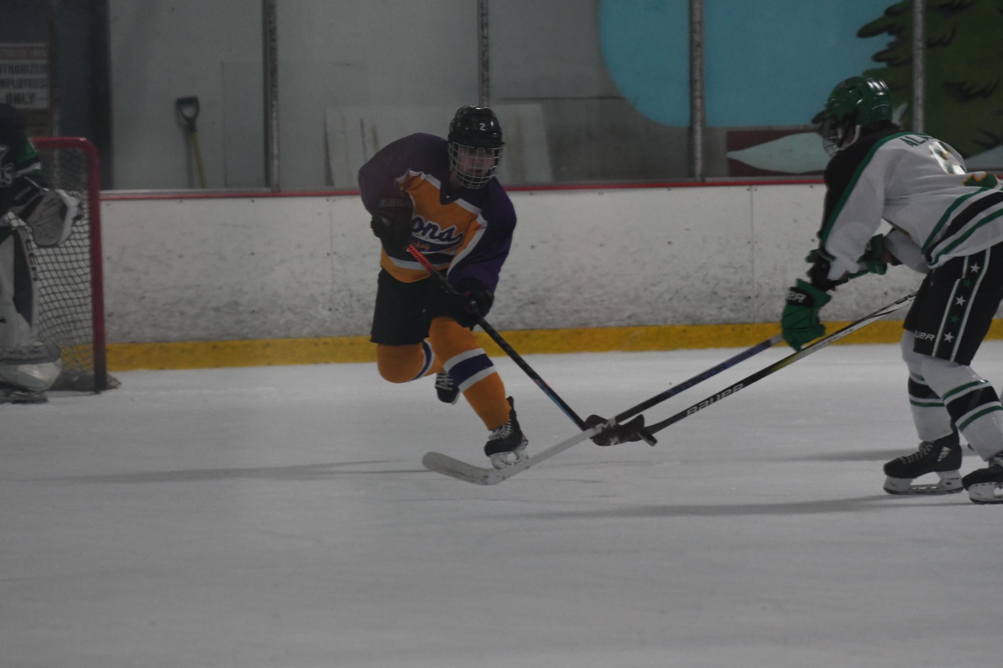 Amador Valley Club Ice Hockey Defeats San Ramon Valley on Senior Night
