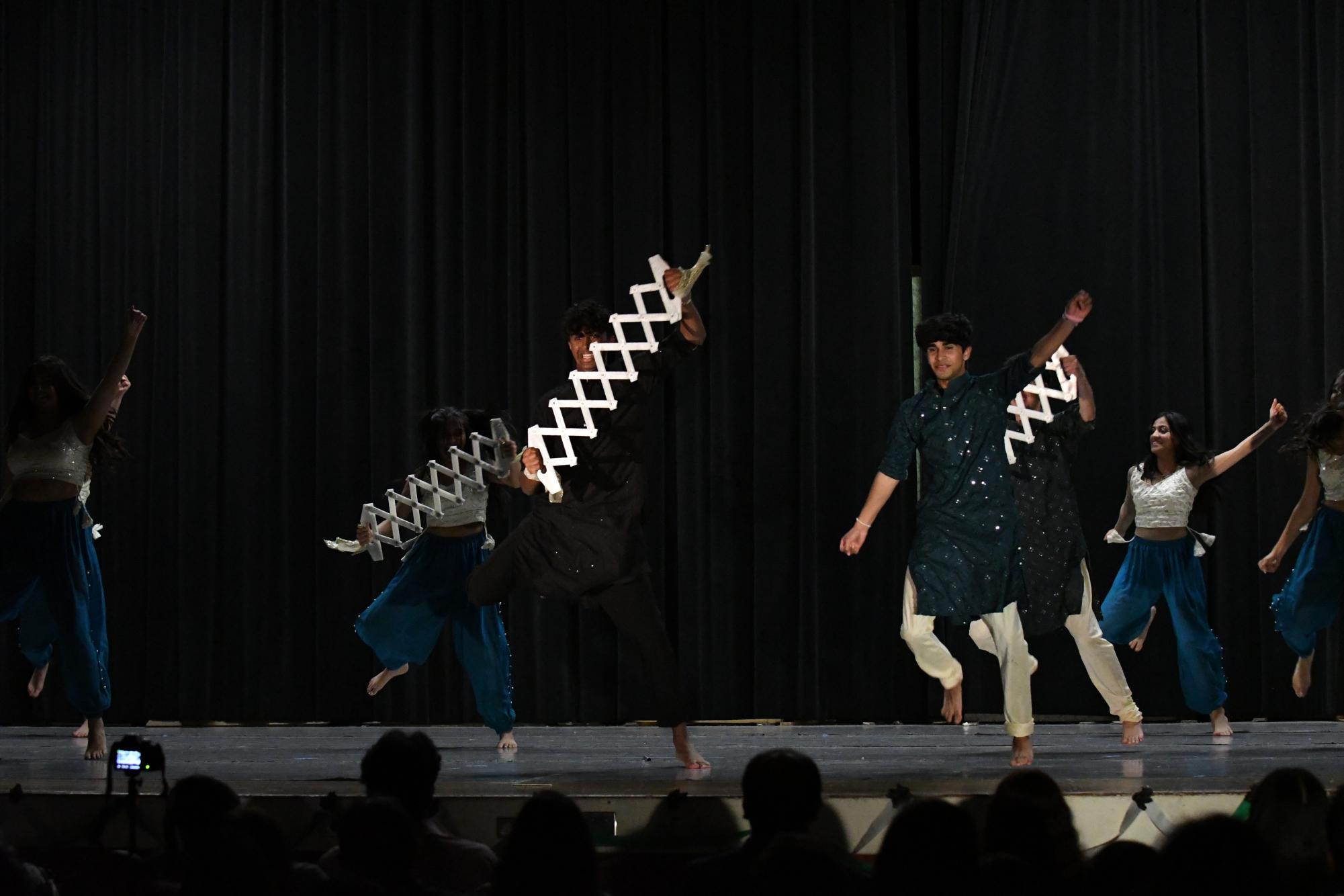 Amador Valley Dhamaka hosts its Second Annual Isvara Showcase for Bollywood Dance Teams across the Bay Area