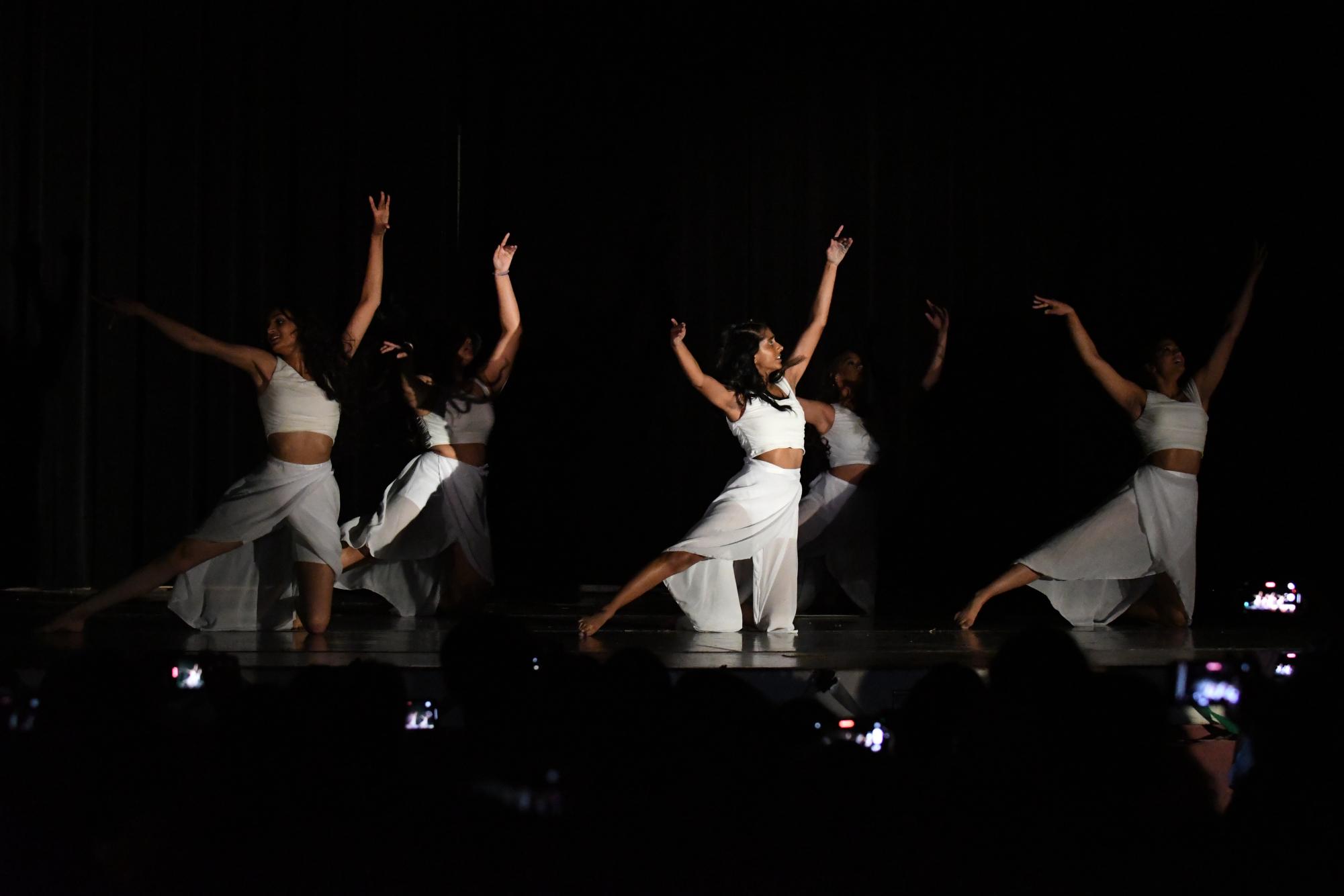 Amador Valley Dhamaka hosts its Second Annual Isvara Showcase for Bollywood Dance Teams across the Bay Area