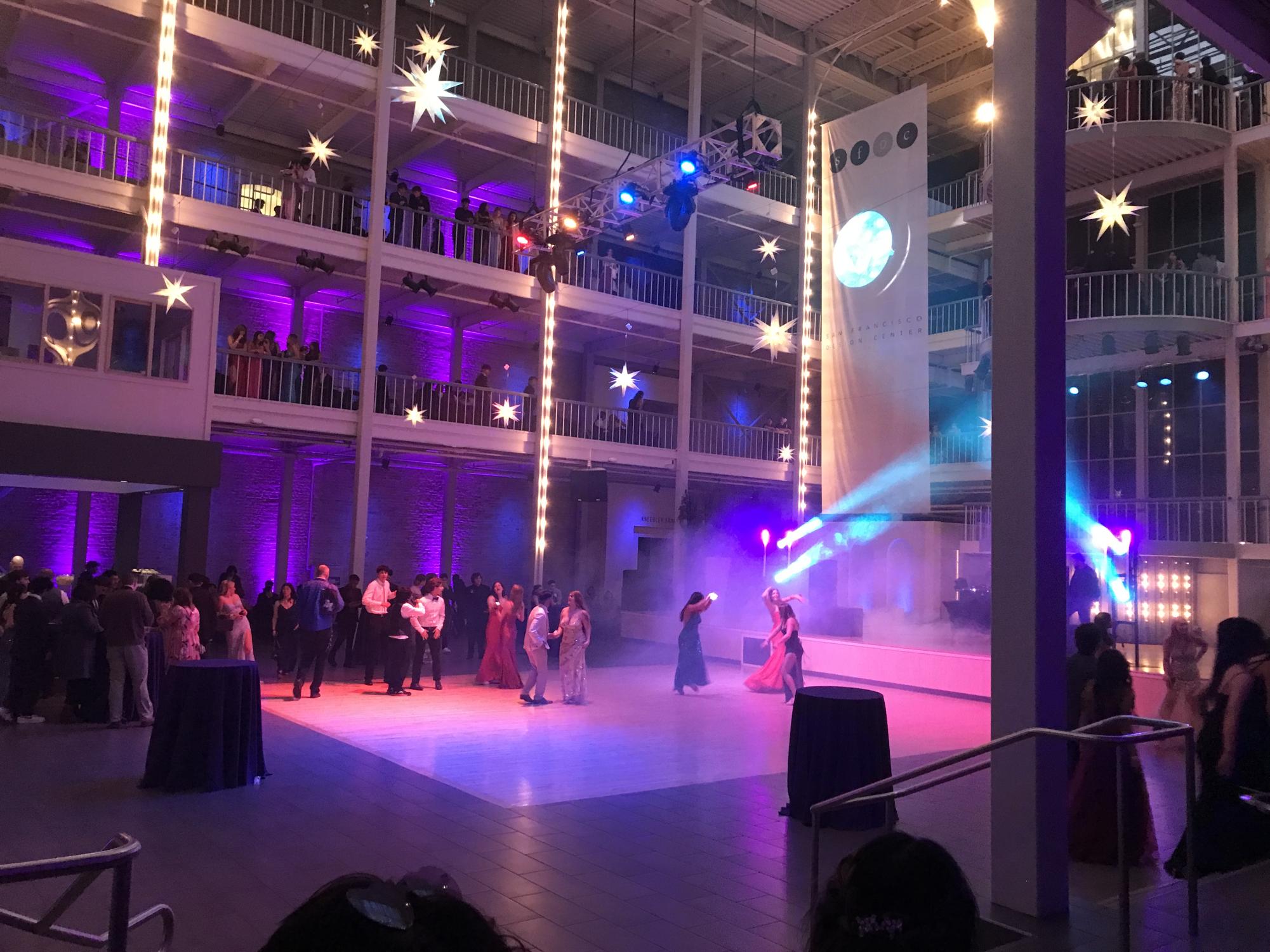Senior Ball lights up the Starry Night with dance