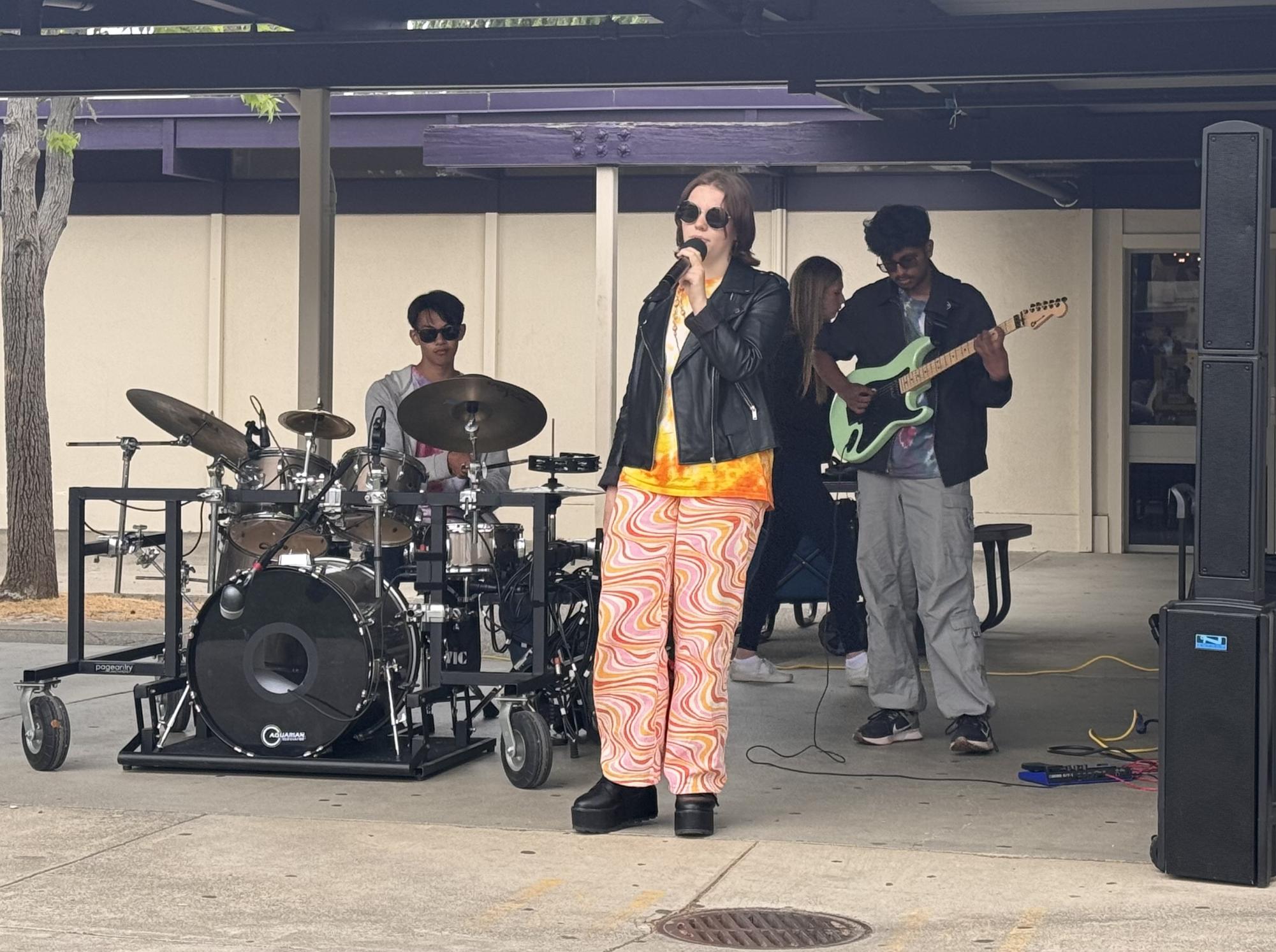Juniors Celebrate Counter Culture Day