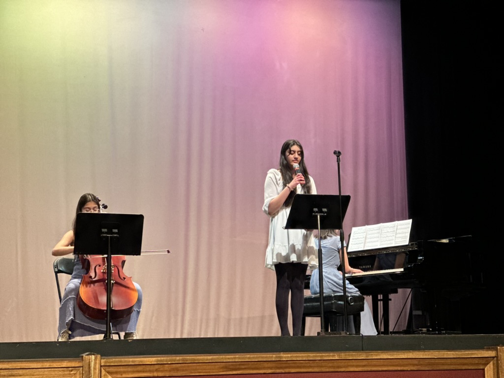 Anoushka Pandey ('29) plays the cello, Sanvi Kolipaka ('29) sings, and Anna Wu ('29) plays the piano. The trio won the audience's best pick.
